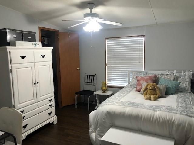 Recently Sold: $167,000 (3 beds, 2 baths, 1323 Square Feet)