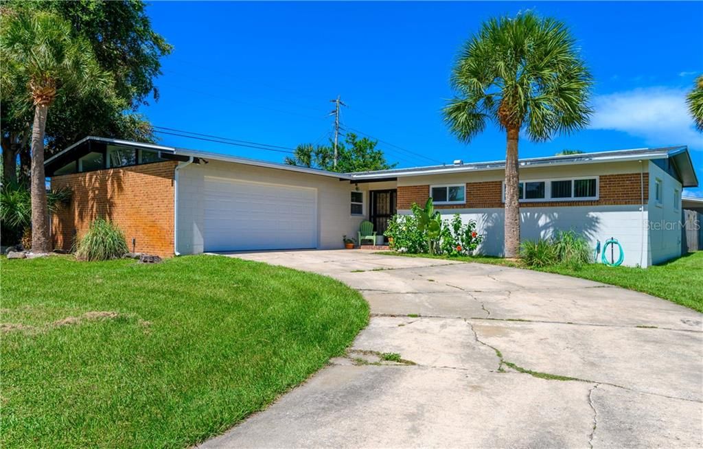 Recently Sold: $250,000 (3 beds, 2 baths, 1857 Square Feet)