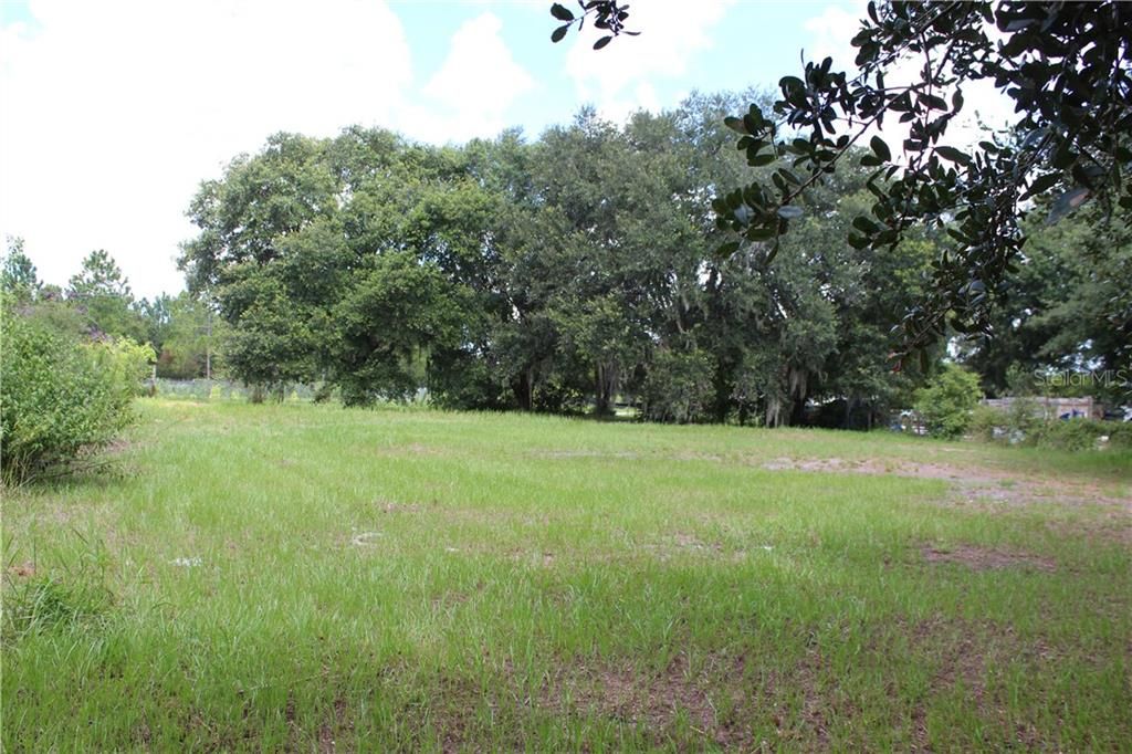 Vendido Recientemente: $35,000 (1.26 acres)