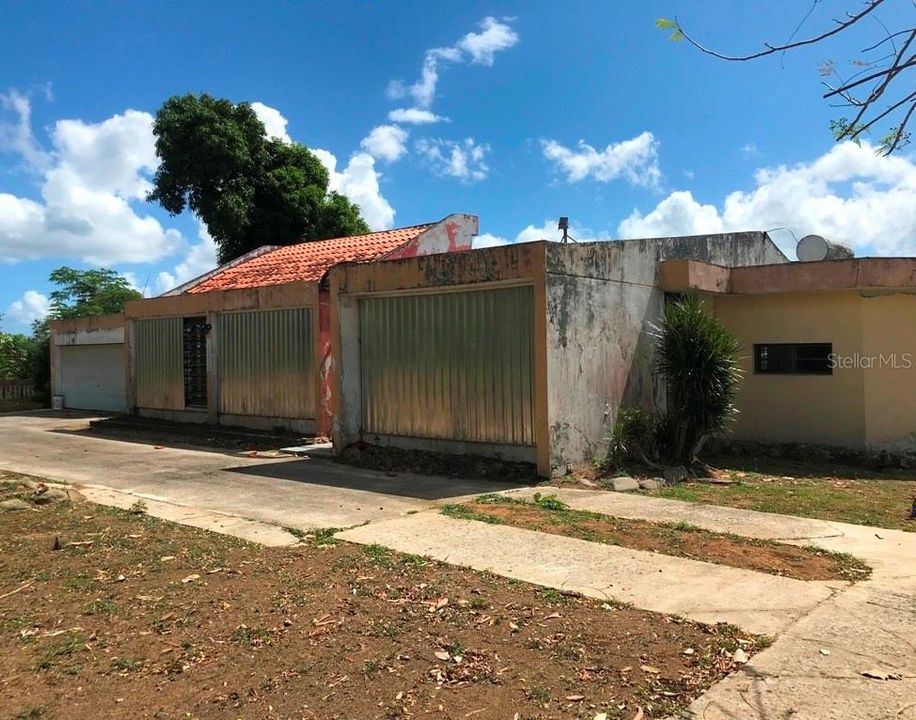 Vendido Recientemente: $104,900 (3 camas, 2 baños, 1300 Pies cuadrados)