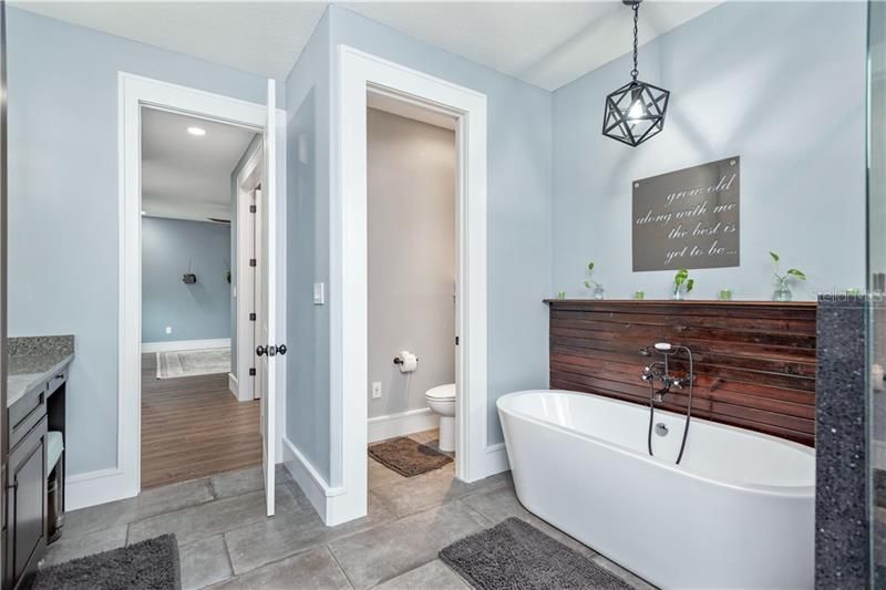 Недавно арендовано: $5,500 (5 спален, 3 ванн, 3730 Квадратных фут)