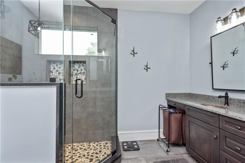 Dual vanities and sinks in Master Bathroom