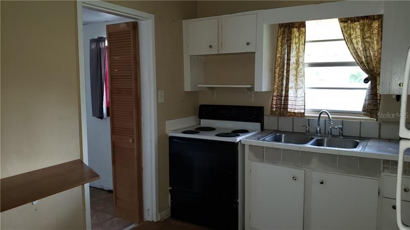 Vendido Recientemente: $115,000 (3 camas, 2 baños, 888 Pies cuadrados)