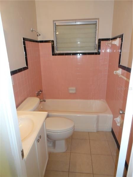 Недавно арендовано: $945 (2 спален, 1 ванн, 910 Квадратных фут)