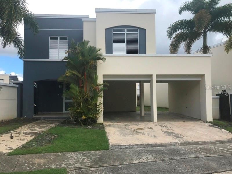 Vendido Recientemente: $240,000 (4 camas, 2 baños, 2300 Pies cuadrados)