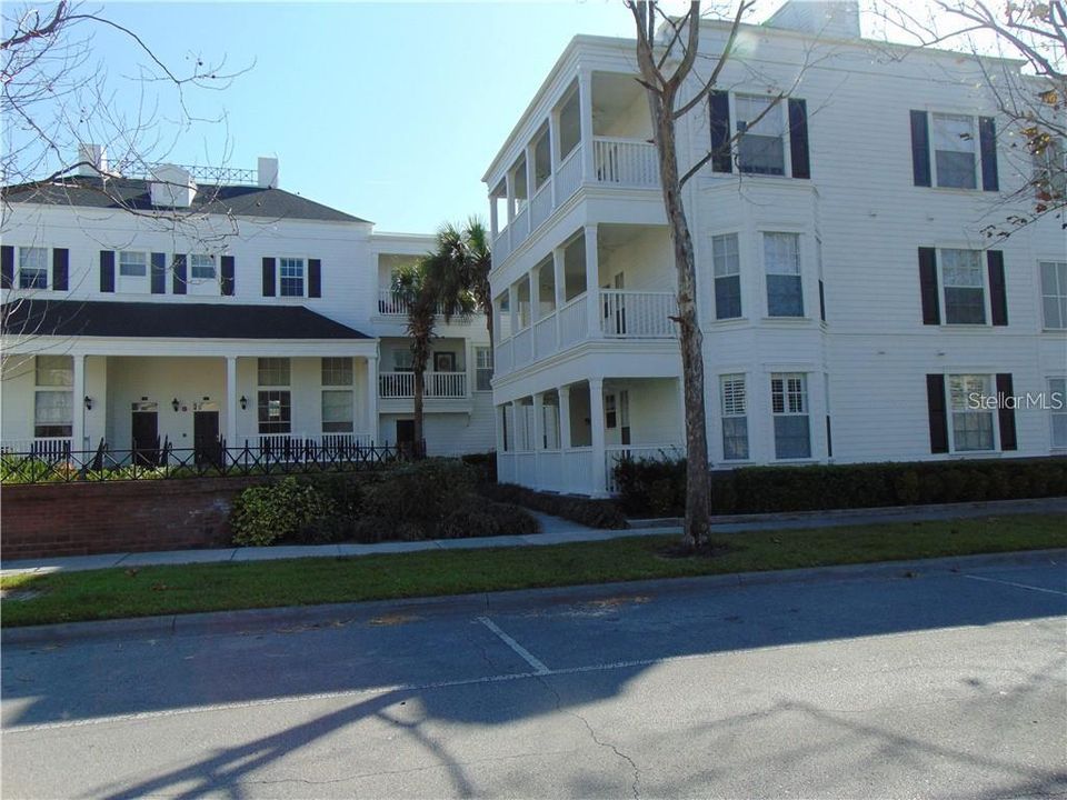 Recently Rented: $1,850 (2 beds, 2 baths, 1175 Square Feet)