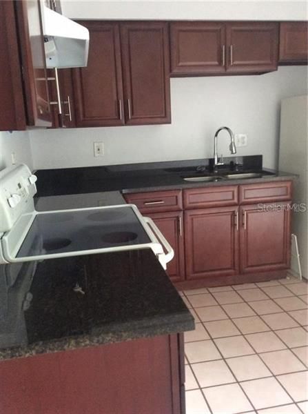 Recently Rented: $1,025 (2 beds, 1 baths, 930 Square Feet)