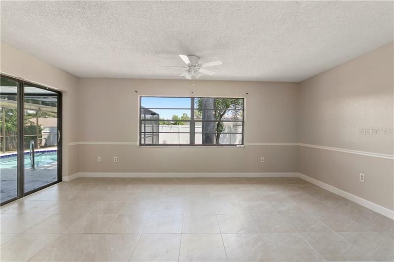 Recently Sold: $227,000 (3 beds, 2 baths, 1860 Square Feet)