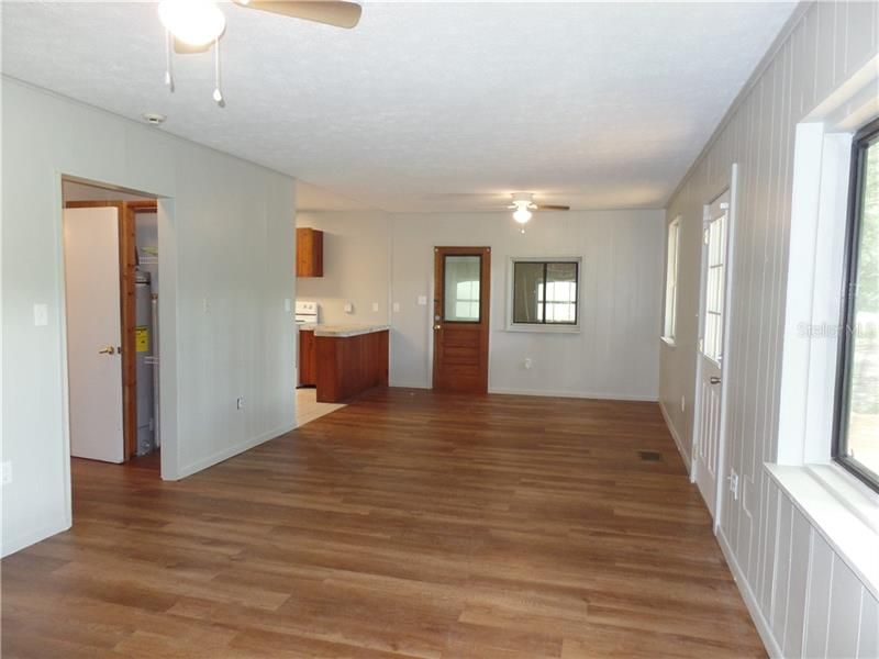 great room with laminate floors