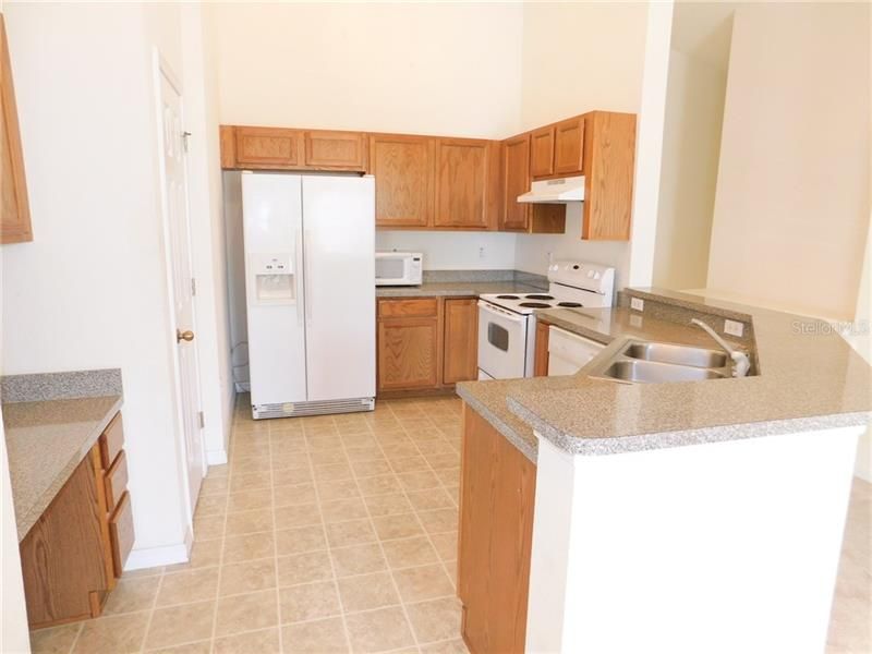 Recently Rented: $1,250 (2 beds, 2 baths, 1176 Square Feet)