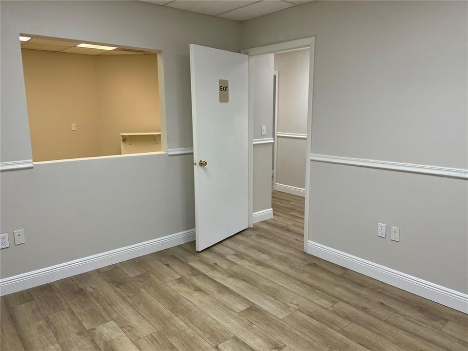 Suite 200 - perfect medical or office suite