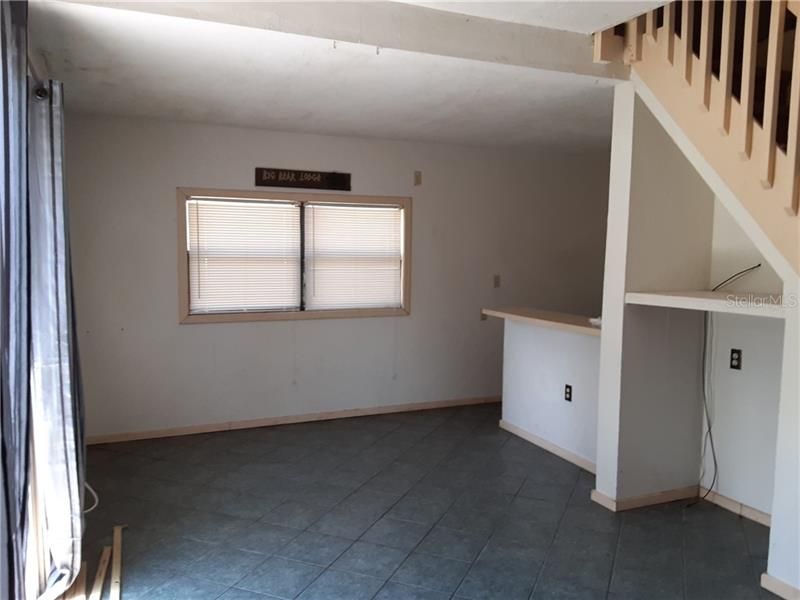 Recently Sold: $65,900 (1 beds, 2 baths, 700 Square Feet)