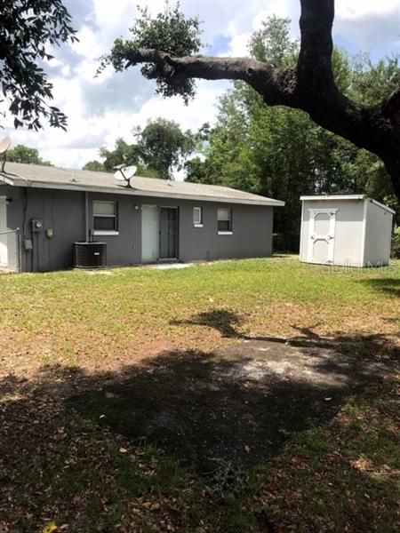 Recently Rented: $800 (2 beds, 1 baths, 880 Square Feet)