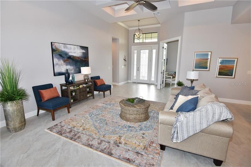 Recently Sold: $570,000 (3 beds, 2 baths, 2035 Square Feet)