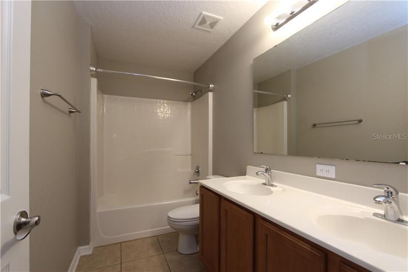 Недавно арендовано: $1,699 (5 спален, 2 ванн, 2896 Квадратных фут)
