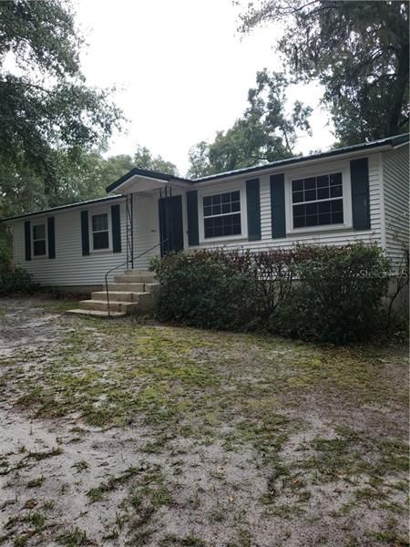 Recently Sold: $110,000 (3 beds, 2 baths, 1484 Square Feet)