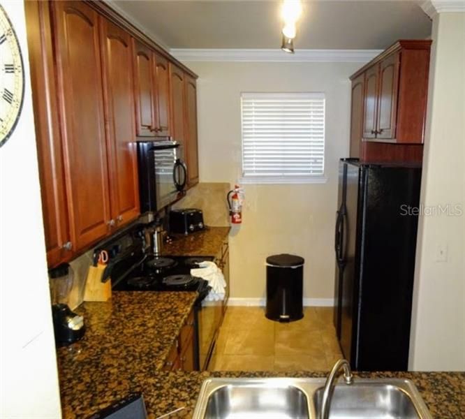 Recently Rented: $1,400 (2 beds, 2 baths, 1039 Square Feet)