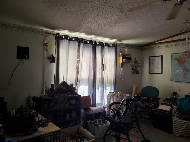 Vendido Recientemente: $54,900 (3 camas, 2 baños, 1216 Pies cuadrados)