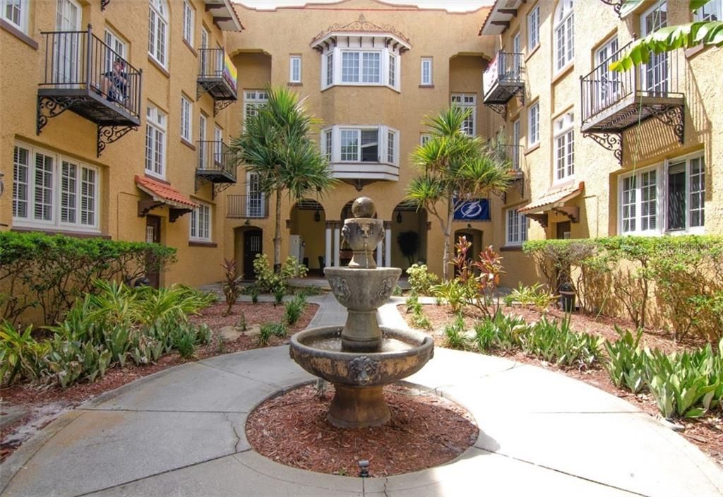 Recently Sold: $170,000 (1 beds, 1 baths, 641 Square Feet)