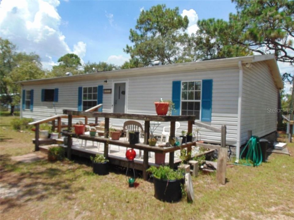 Recently Sold: $91,900 (3 beds, 2 baths, 1296 Square Feet)