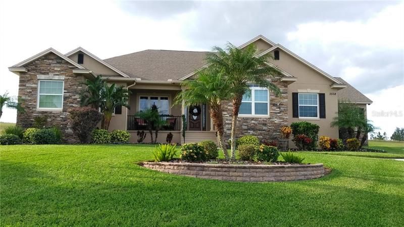 Recently Sold: $403,500 (3 beds, 2 baths, 2869 Square Feet)