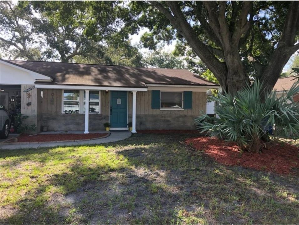 最近售出: $290,000 (3 贝兹, 2 浴室, 1486 平方英尺)