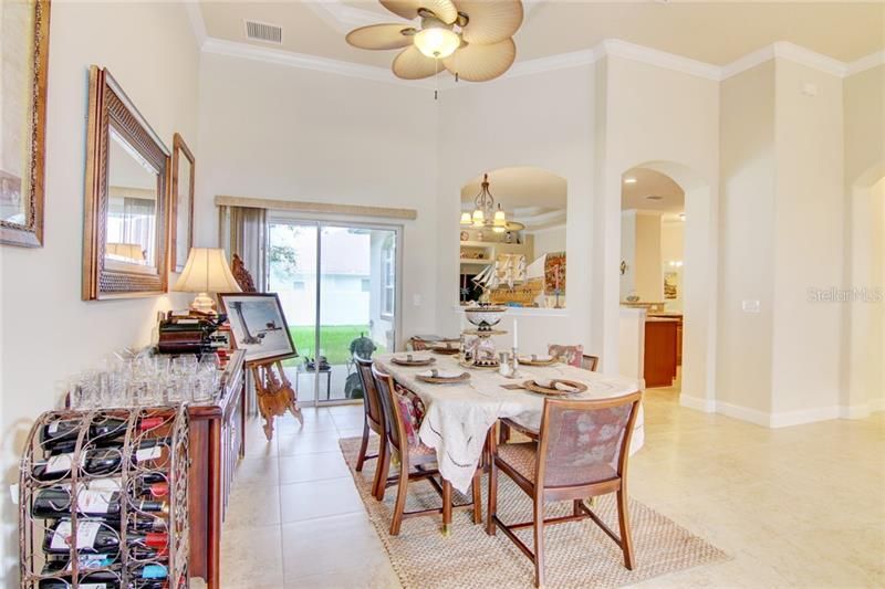Recently Sold: $469,000 (4 beds, 3 baths, 2467 Square Feet)