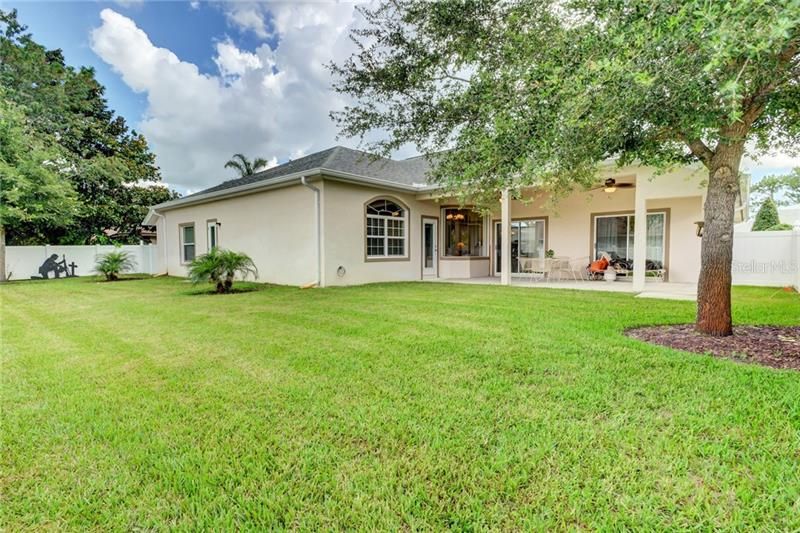 Recently Sold: $469,000 (4 beds, 3 baths, 2467 Square Feet)