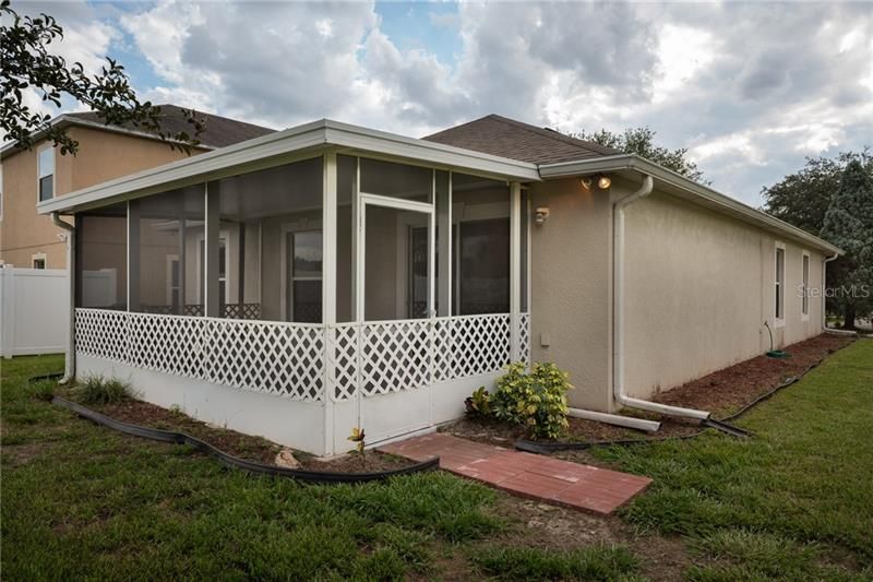 Recently Sold: $174,000 (3 beds, 2 baths, 1360 Square Feet)