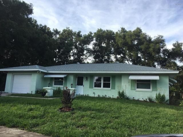 Recently Sold: $143,000 (3 beds, 2 baths, 1462 Square Feet)