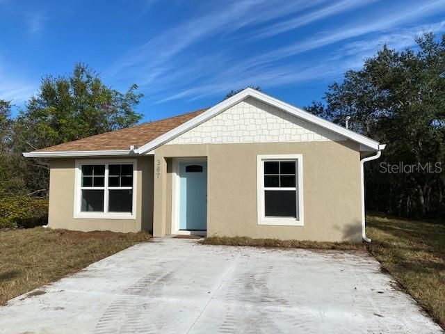 Recently Sold: $240,000 (3 beds, 2 baths, 1315 Square Feet)