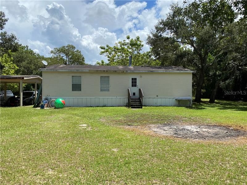 Recently Sold: $89,900 (3 beds, 2 baths, 1438 Square Feet)