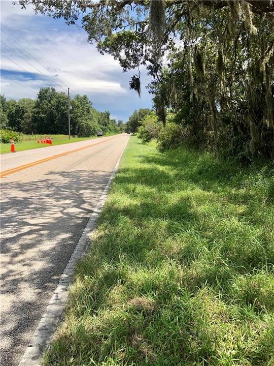 待售: $1,950,000 (11.50 acres)