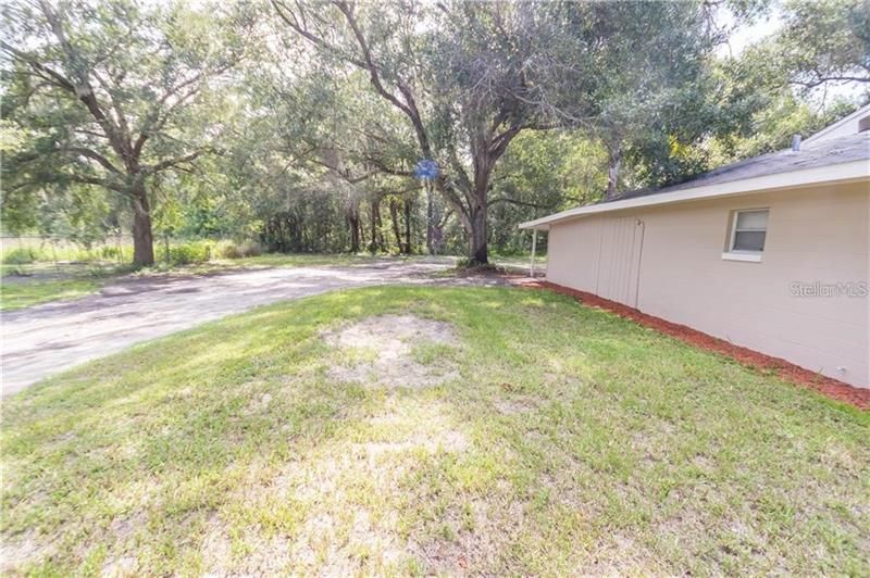Recently Sold: $169,900 (3 beds, 1 baths, 1584 Square Feet)