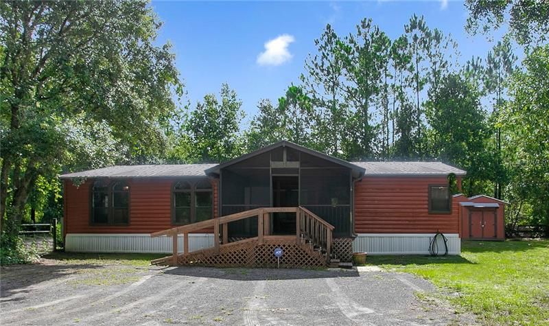 Recently Sold: $210,000 (3 beds, 2 baths, 1600 Square Feet)