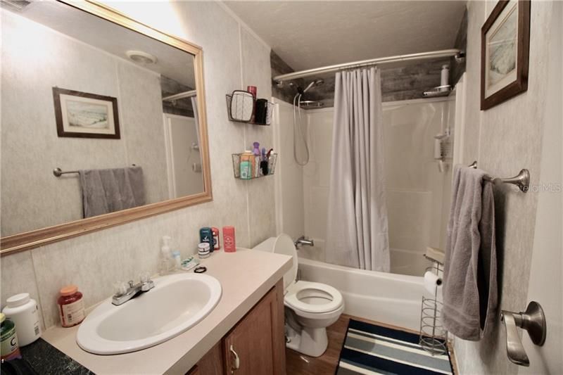 最近售出: $178,900 (3 贝兹, 2 浴室, 1726 平方英尺)