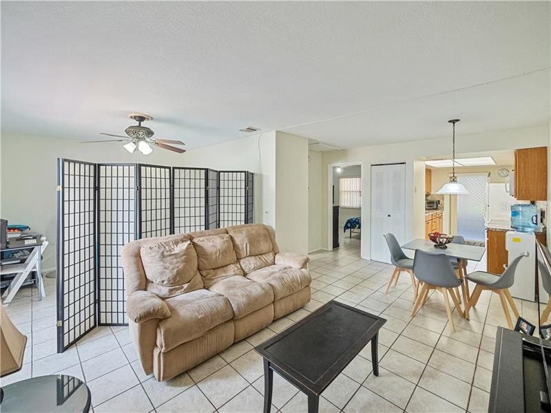 Recently Sold: $120,000 (1 beds, 1 baths, 672 Square Feet)