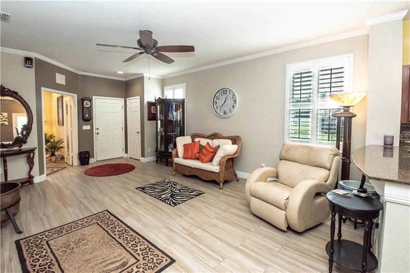 Recently Sold: $265,000 (3 beds, 2 baths, 1670 Square Feet)