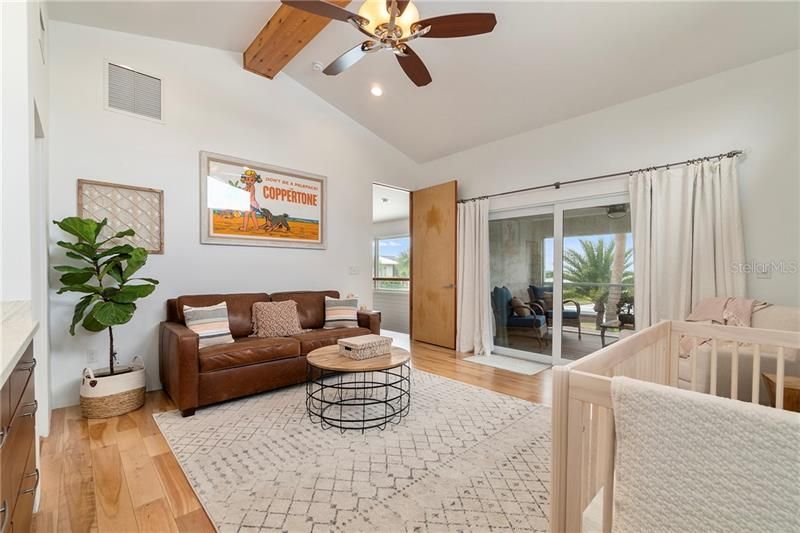 Recently Sold: $950,000 (3 beds, 3 baths, 2954 Square Feet)