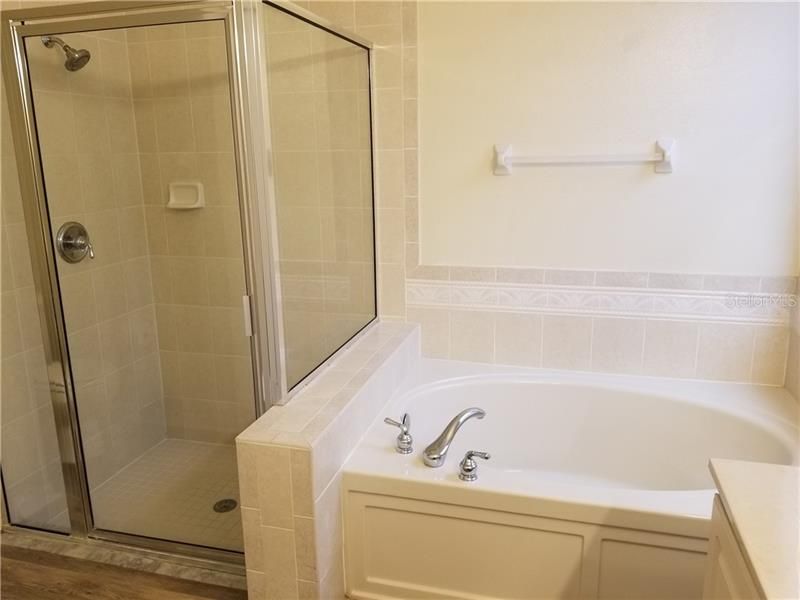 Недавно арендовано: $2,300 (5 спален, 3 ванн, 2350 Квадратных фут)