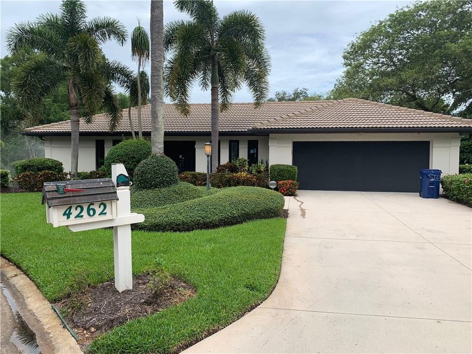 Недавно продано: $390,000 (3 спален, 2 ванн, 2085 Квадратных фут)