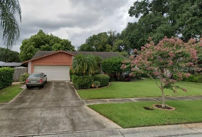 Vendido Recientemente: $240,000 (4 camas, 2 baños, 2117 Pies cuadrados)