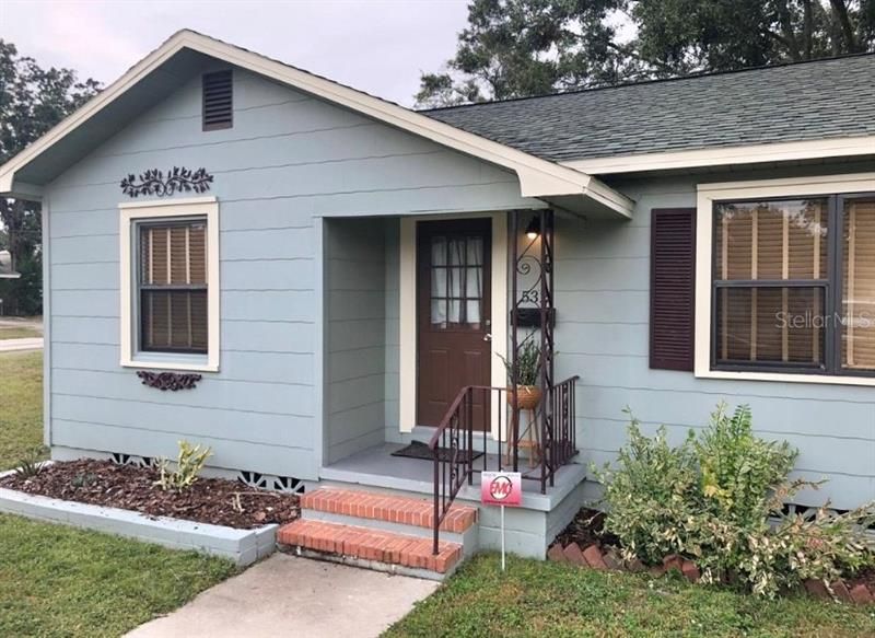 Recently Sold: $178,500 (2 beds, 1 baths, 957 Square Feet)