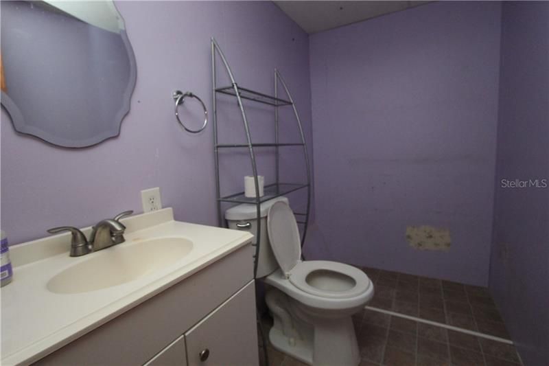 最近售出: $225,000 (3 贝兹, 2 浴室, 1155 平方英尺)