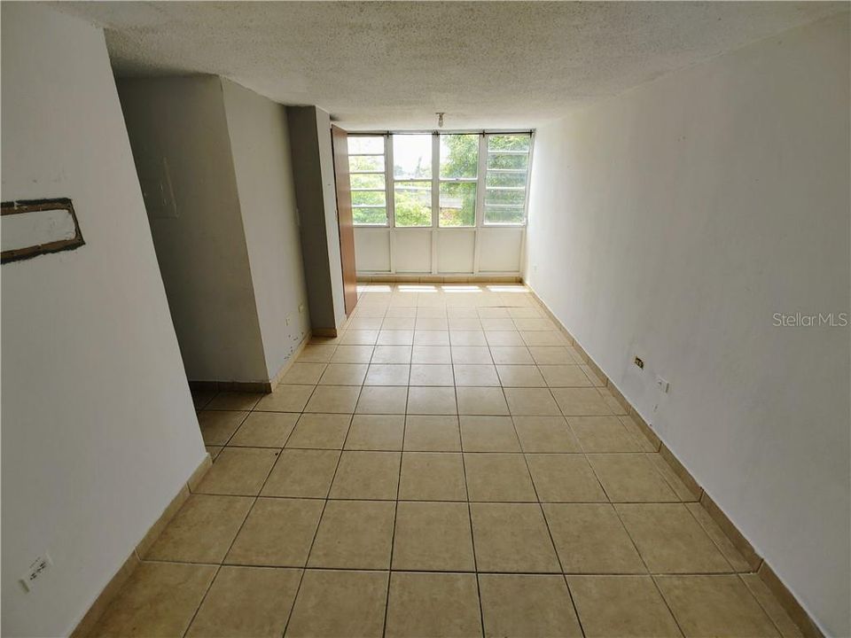 Vendido Recientemente: $46,000 (3 camas, 1 baños, 680 Pies cuadrados)