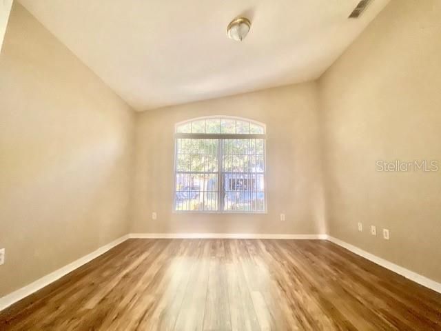 Recently Rented: $1,500 (2 beds, 2 baths, 1500 Square Feet)