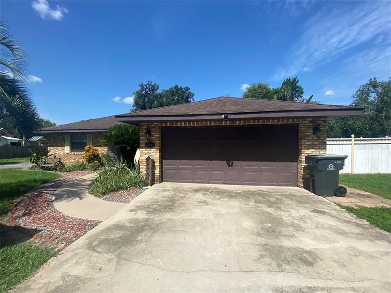 Recently Sold: $222,500 (3 beds, 2 baths, 1344 Square Feet)