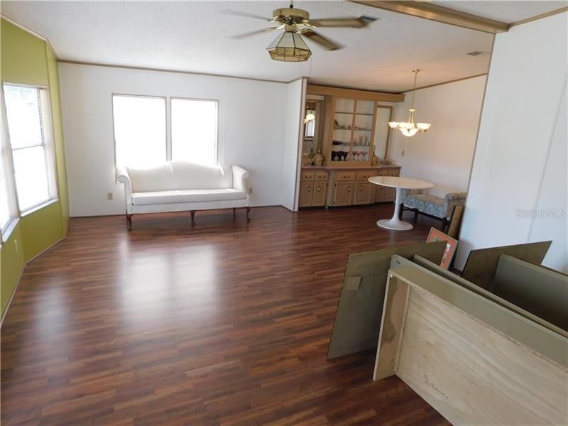 Recently Sold: $122,000 (2 beds, 2 baths, 1482 Square Feet)
