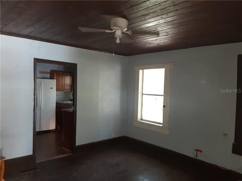 Recently Sold: $55,000 (3 beds, 1 baths, 935 Square Feet)