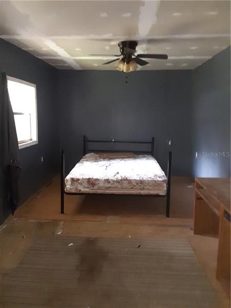 Recently Sold: $55,000 (3 beds, 1 baths, 935 Square Feet)